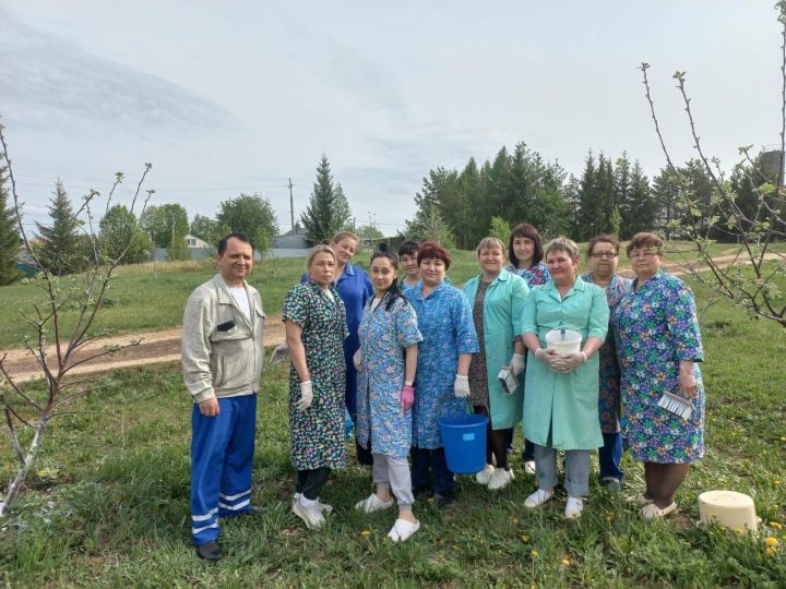 Медработники приняли участие в акции «Сад Памяти»