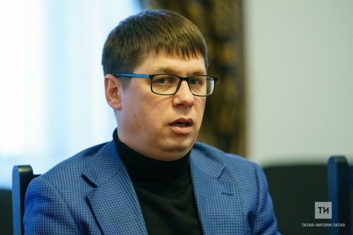 О необходимости создания молодежного течения в  Союзе писателей Татарстана высказался гендиректор АО «ТАТМЕДИА»