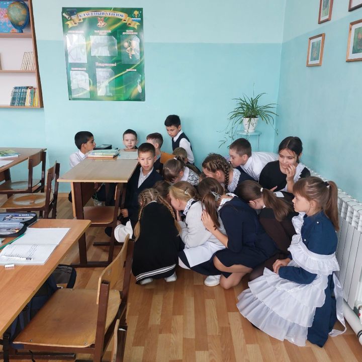 В рамках месячника по безопасности в школах района ведутся профилактические работы