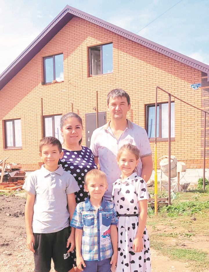 В какую сумму обходится построить дом мамадышцам: интервью с семьей новоселов
