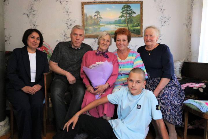 Жительница Мамадыша Мария Ельченкова отметила 95-летие