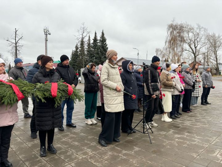 В Мамадыше почтили память пострадавшим от политических репрессий