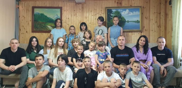 Стало известно сколько детей-сирот и детей, оставшихся без попечения родителей, состоят на учете в Мамадышском районе