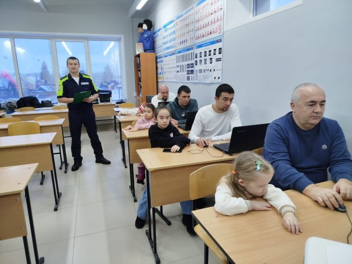В Мамадыше прошел конкурс «Автопапа-2024»