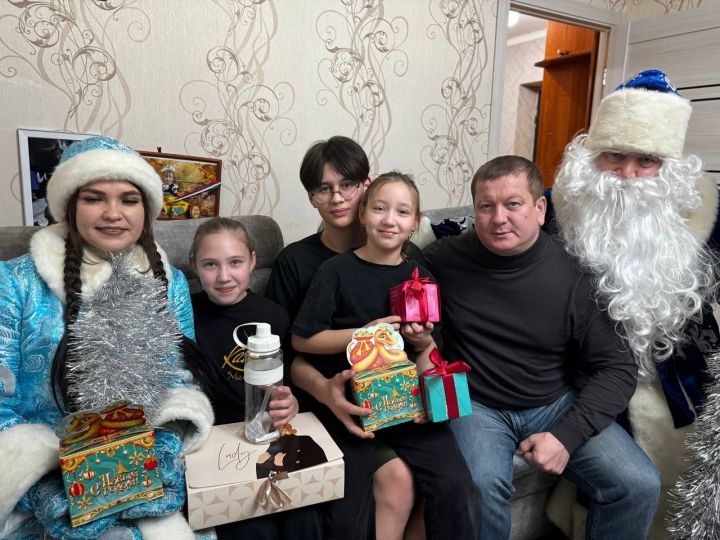 Глава Мамадышского района принял участие в акции «Елка желаний»