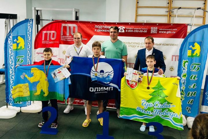 Мамадышские пловцы приняли участие в турнире по плаванию