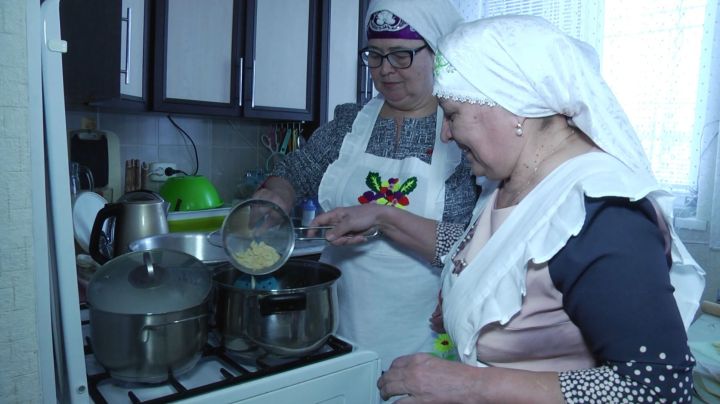 Жительницы из Куюк-Ерыксинского сельского поселения Мамадышского района изготовили чак-чак для бойцов СВО