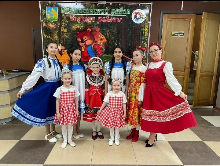 Мамадышцы приняли участие в зональном этапе республиканского детского фестиваля народного творчества «Без бергэ»