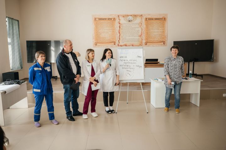 Мамадышской больнице прошел тренинг «Лицом к клиенту»