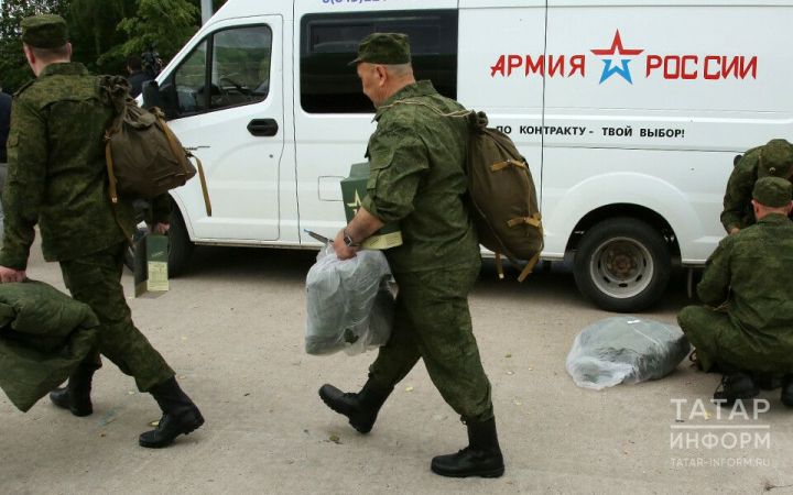 Ежемесячные выплаты положены контрактнику и на время обучения