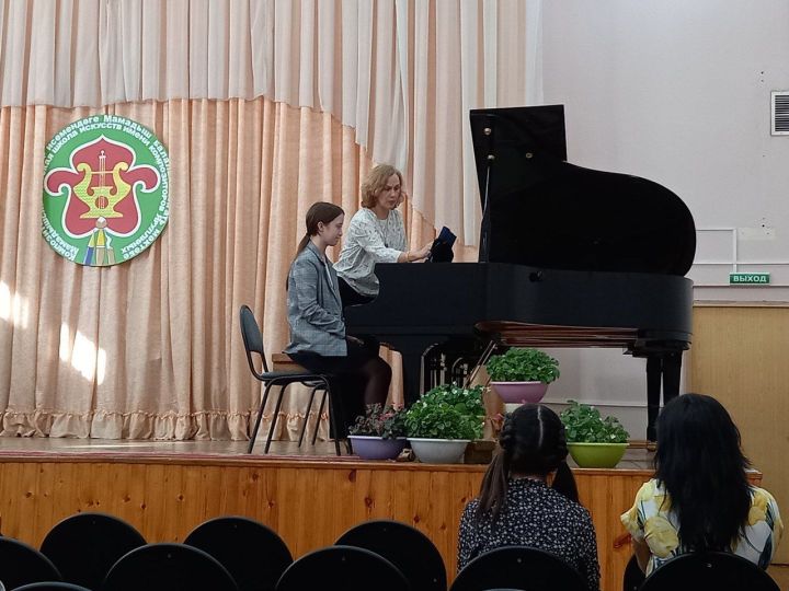 В Мамадышской школе искусств побывали преподаватели Казанской консерватории