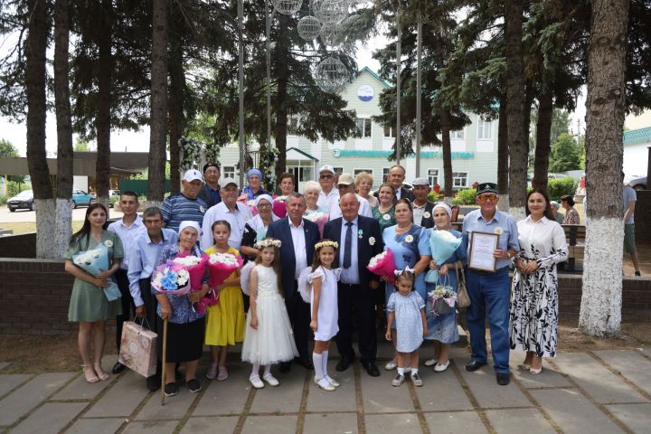 Поздравление главы Мамадышского района с Днем семьи