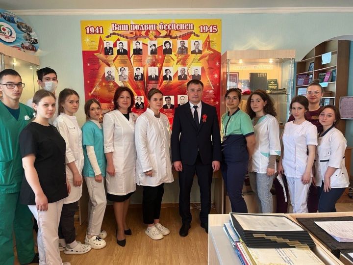 Главный врач Мамадышской ЦРБ встретился со студентами медицинских колледжей