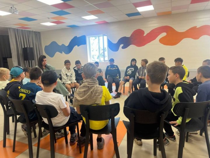 В детском лагере «Кама»  прошли занятия с педагогом-психологом