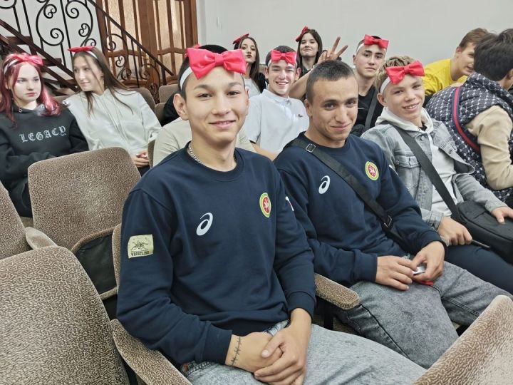В Мамадышском колледже состоялось посвящение в студенты первокурсников