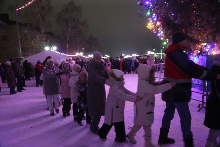 На центральной площади Мамадыша прошло праздничное мероприятие