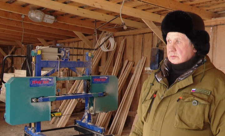 Мамадышский предприниматель снабжает земляков древесным материалом