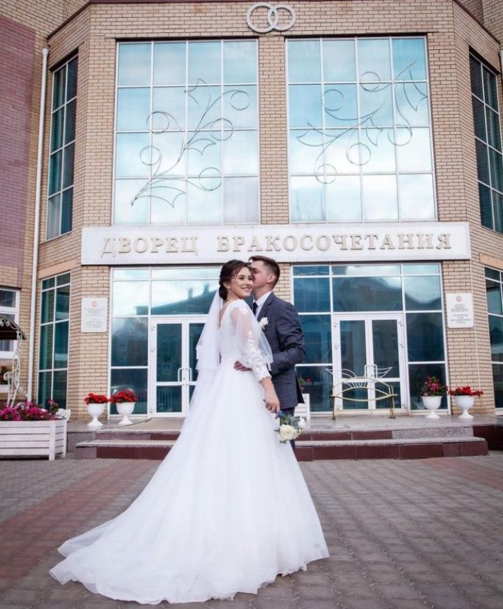 В Мамадышском ЗАГС в 2024 года скрепили брачный союз подписями 157 пар