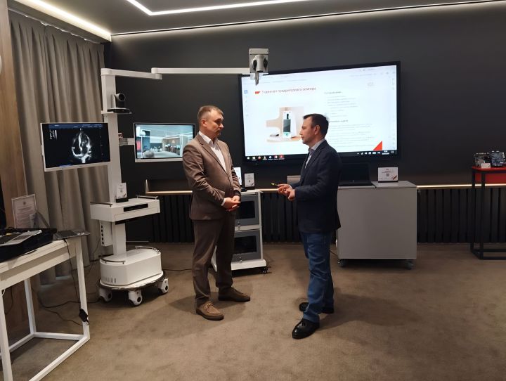 Врачи из Мамадыша изучили передовые телемедицинские комплексы в Казани