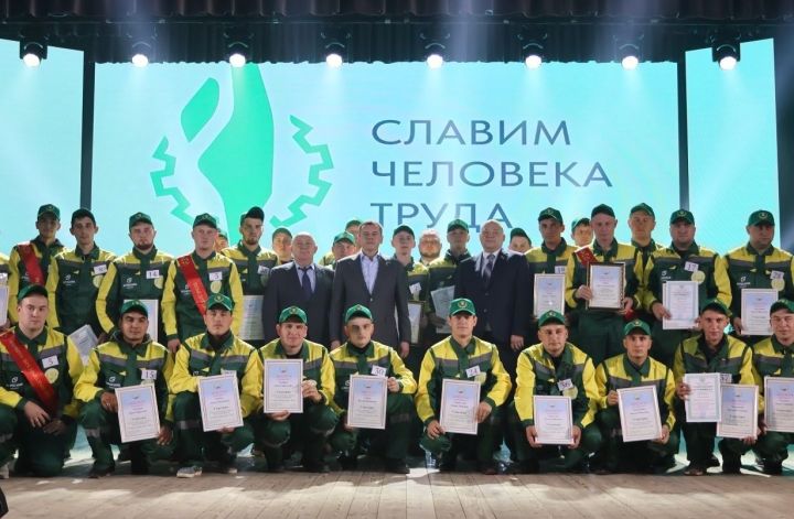 Ильгизар Хуззятуллин вошел в число лучших комбайнеров Татарстана