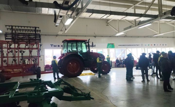 Ильгизар Хуззятуллин вошел в число лучших комбайнеров Татарстана