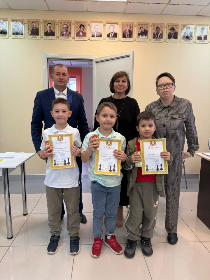Юные шахматисты Мамадыша завоевали пьедестал межрайонного турнира
