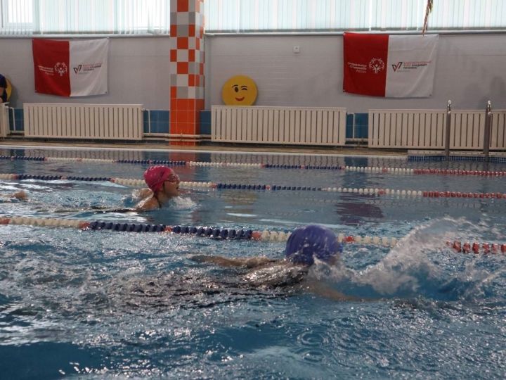 В Мамадышском плавательном бассейне «Лагуна» работает «женский час»