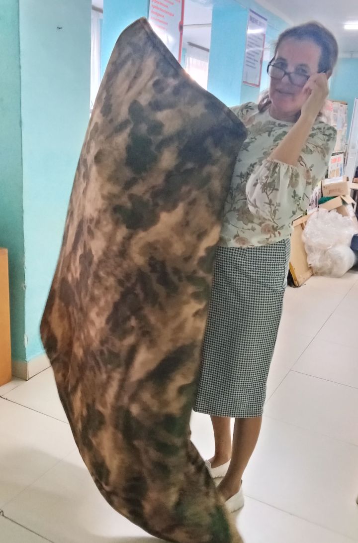 Мамадышские активисты шьют одеяла для защиты бойцов от дронов