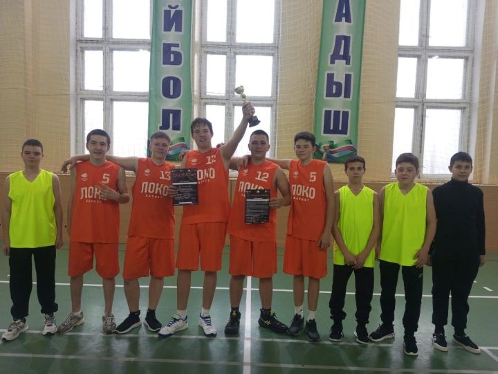 В Мамадыше определили сильнейших школьных баскетболистов