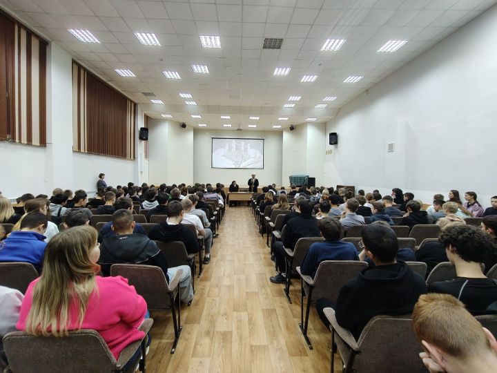 Мамадышские студенты встретились с религиозными деятелями