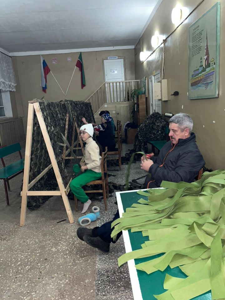 Добровольцы села Нижняя Кузгунча активно помогают бойцам СВО