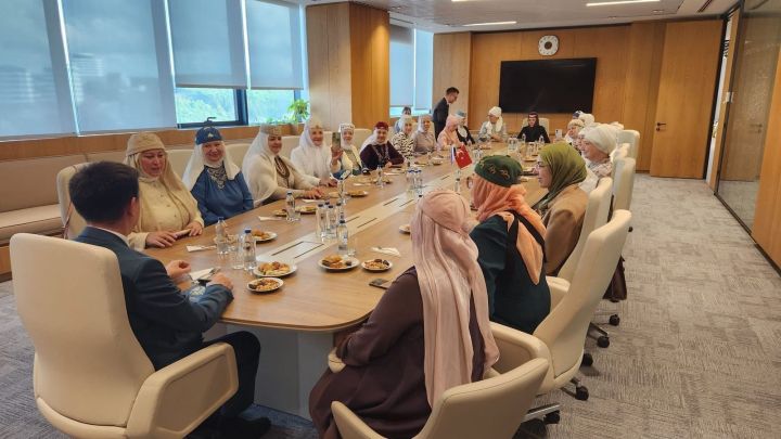 Представительница Мамадыша участвует в форуме женщин в Турции