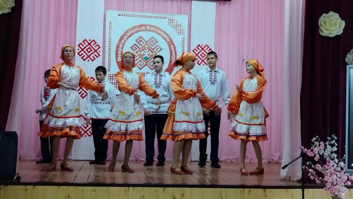 Мамадышские коллективы блистали на фестивале «Марий сем»!