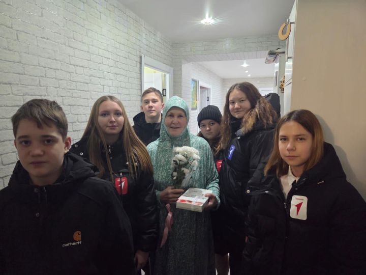 Акция «Мама Героя» прошла в Мамадыше в преддверии праздника