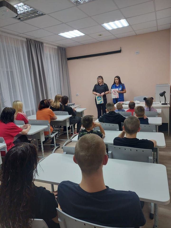 В приюте «Надежда» прошла беседа о важности безопасности на дорогах