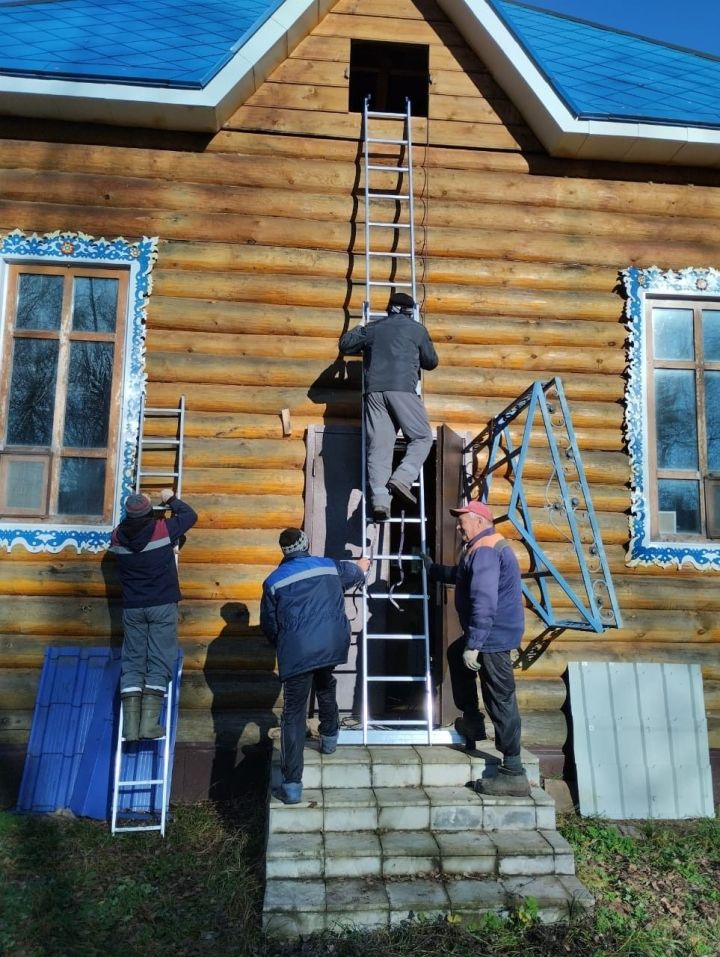 Жители села Албай объединились для благоустройства местной церкви