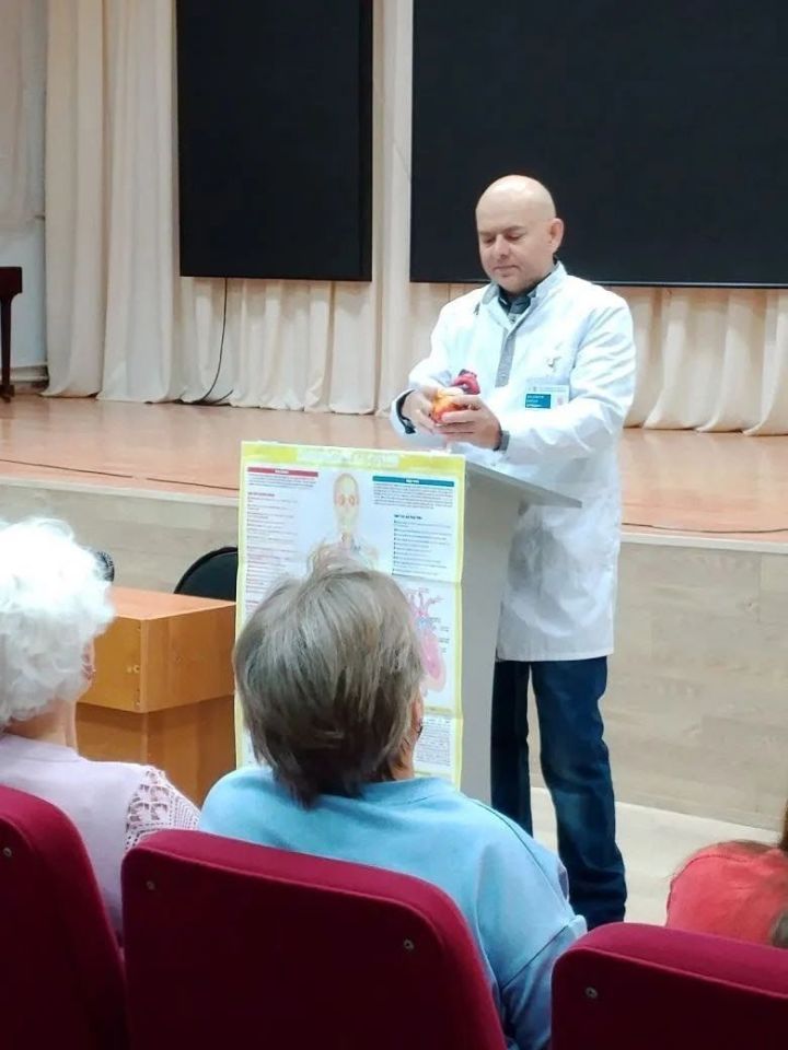 Мамадышским педагогам рассказали о профилактике гипертонии