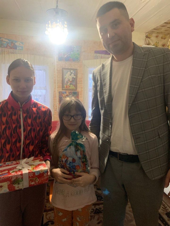 В Мамадышском районе исполняют детские мечты в рамках акции «Ёлка желаний»