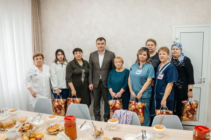 В Мамадышской ЦРБ поддержали семьи защитников Отечества перед Новым годом