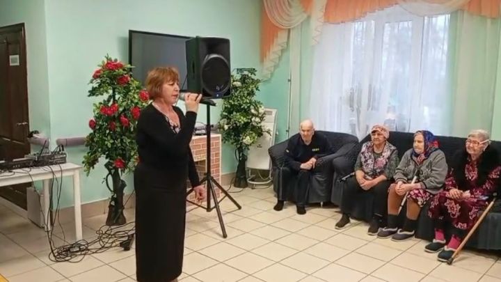 Концерт «От сердца к сердцу» согрел теплом жителей Мамадышского дома-интерната