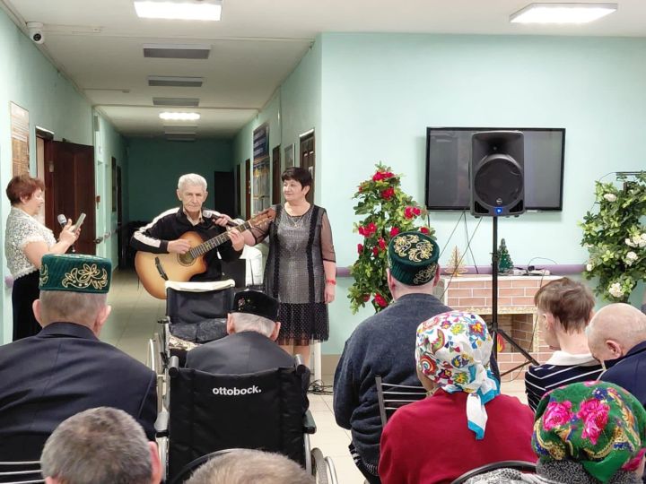 Концерт «От сердца к сердцу» согрел теплом жителей Мамадышского дома-интерната