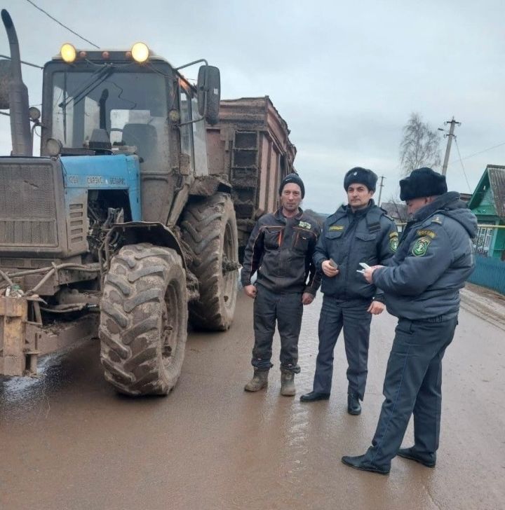 Гостехнадзор проверил самоходную технику в Мамадышском районе