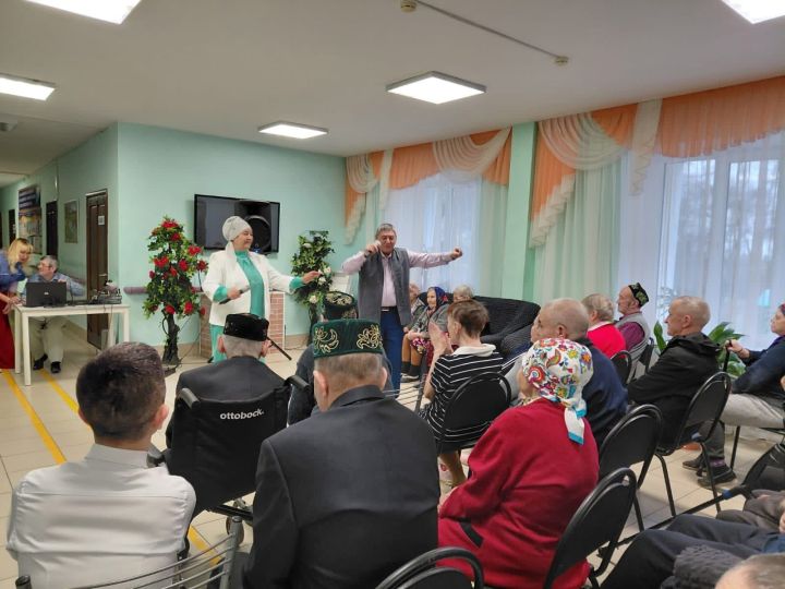 Концерт «От сердца к сердцу» согрел теплом жителей Мамадышского дома-интерната
