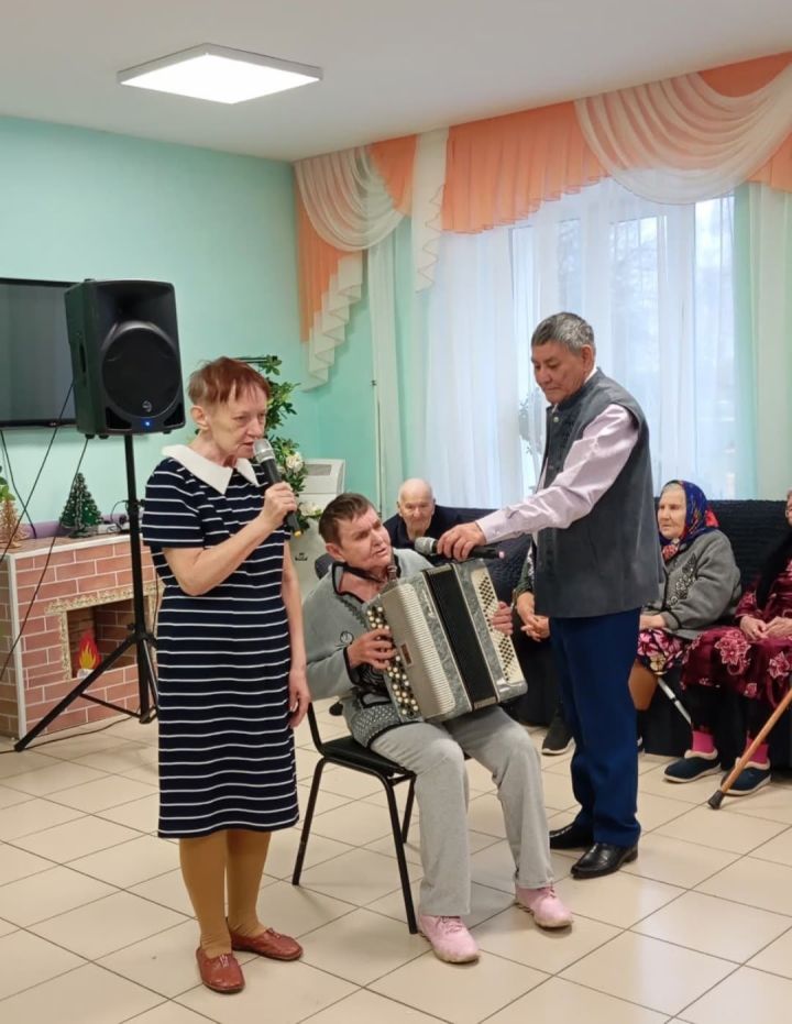 Концерт «От сердца к сердцу» согрел теплом жителей Мамадышского дома-интерната
