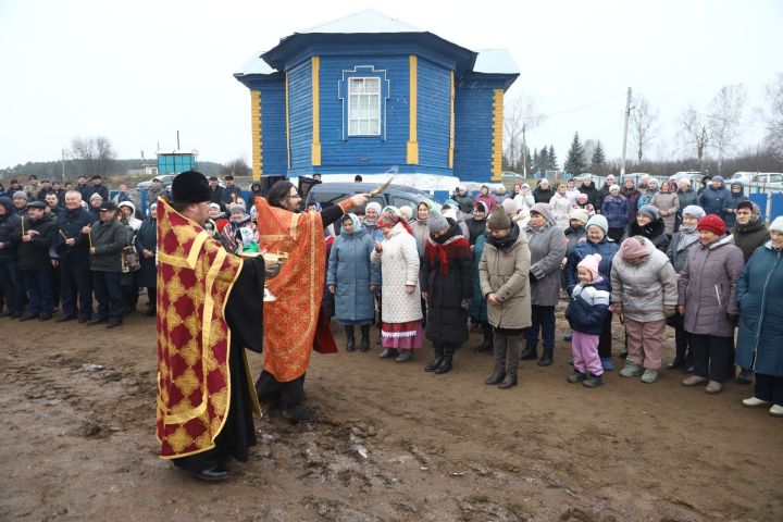 В Мамадышском районе состоялось установление креста на часовню