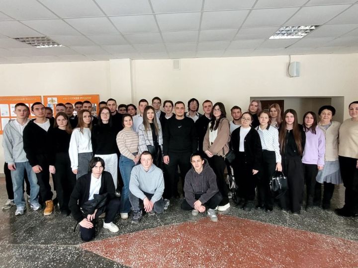 Ветеран СВО встретился с мамадышскими студентами