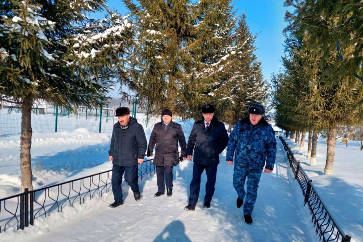 Замглавы Мамадышского района посетил с колонию-поселение №17