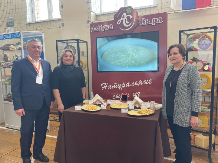 «Азбука сыра» завоевала шесть золотых медалей на «Продэкспо-2025»
