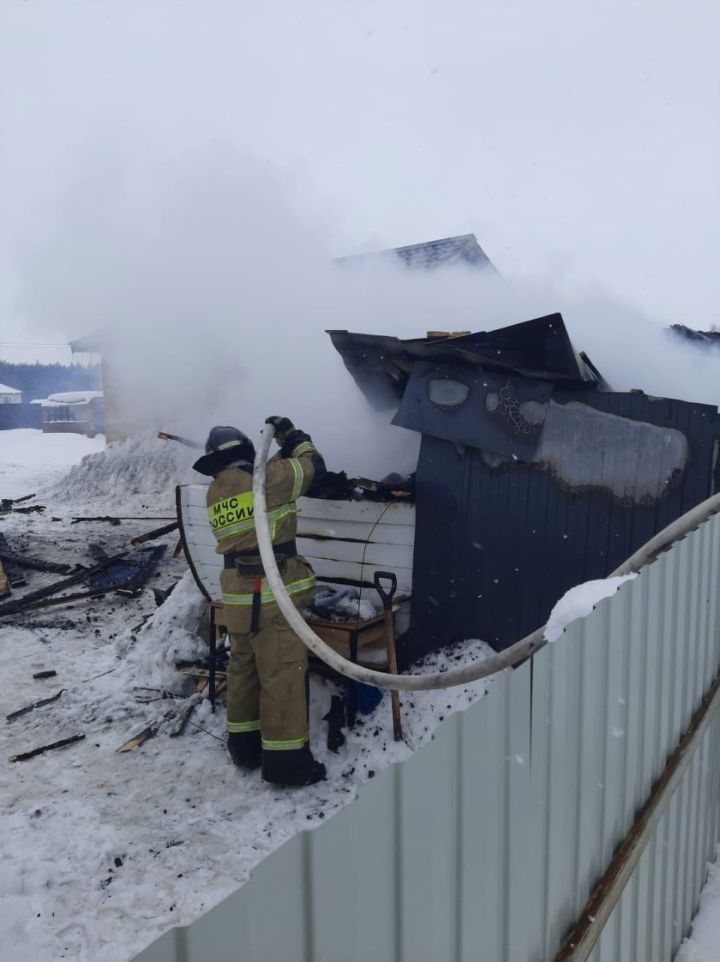 В Мамадыше сгорела баня