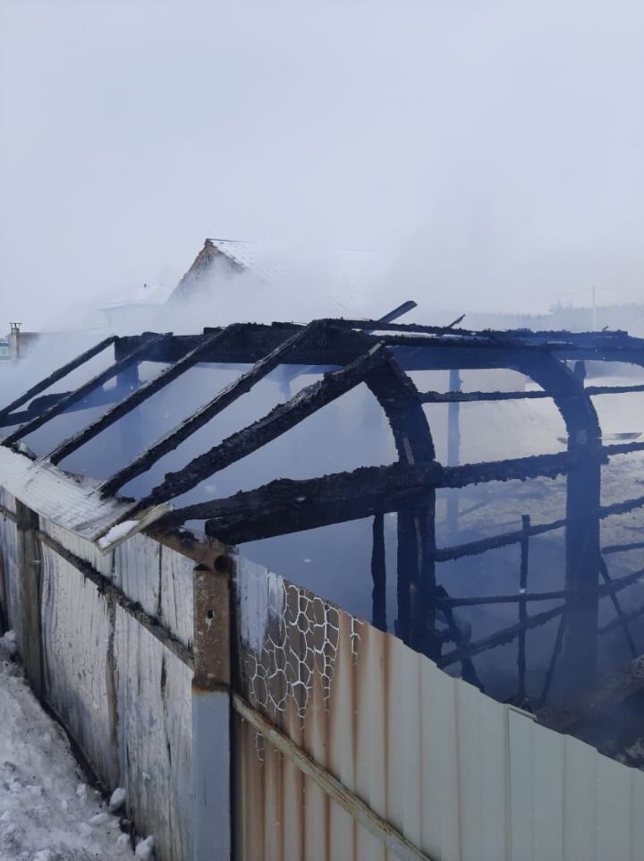 В Мамадыше сгорела баня